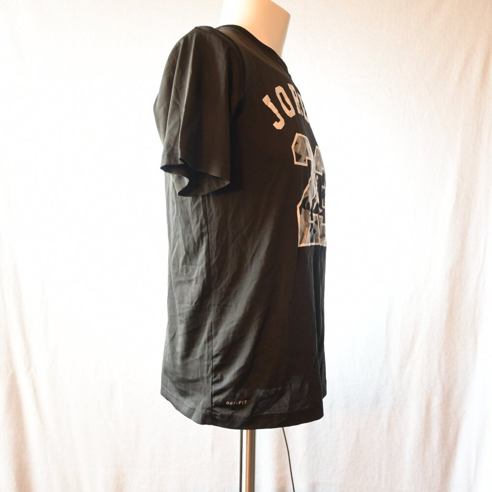 Nike Dri-Fit Boys Jordan Short Sleeve Shirt Size XL Boys - Picture 3 of 4